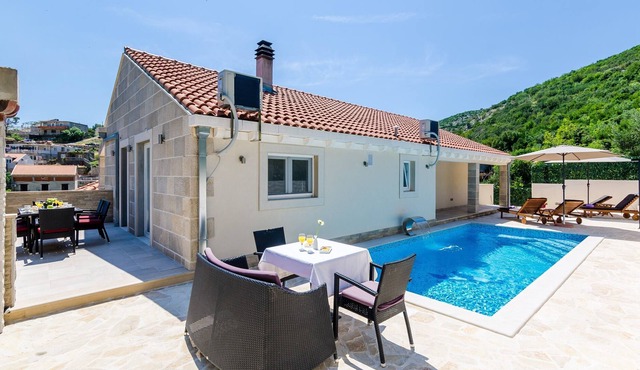 Charming Mokosica Villa | 3 Bedrooms | Villa Tranquility Nest Beniva | Private Pool | Partial Sea Vi