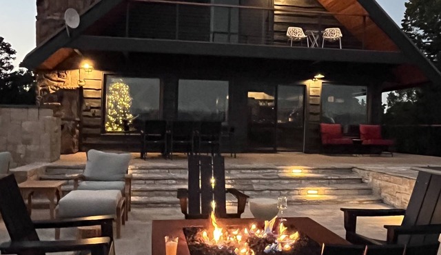 Charming Mountain Chalet with Stunning Views