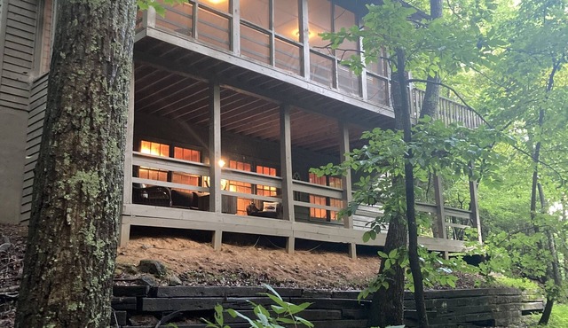 Charming Mountain Retreat in Big Canoe With Many Amenities Lakes and Trails