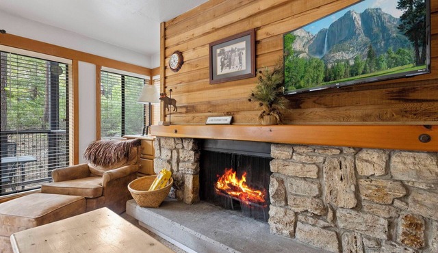 Charming Mtn Chalet (Studio), near lake & ski