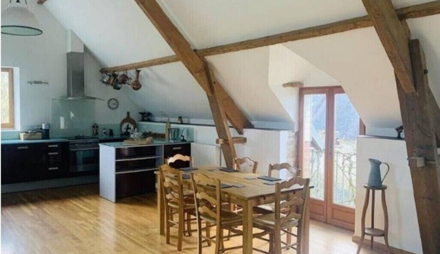 ★ Charming Normandy Gîte with Huge Garden, Sun Deck & BBQ – Near Bayeux
