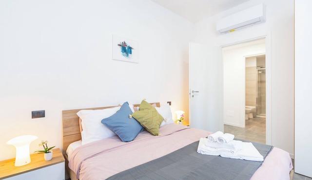 Charming New Apartment in San Siro