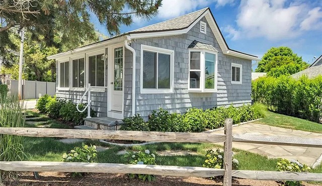 Charming New Beach Cottage