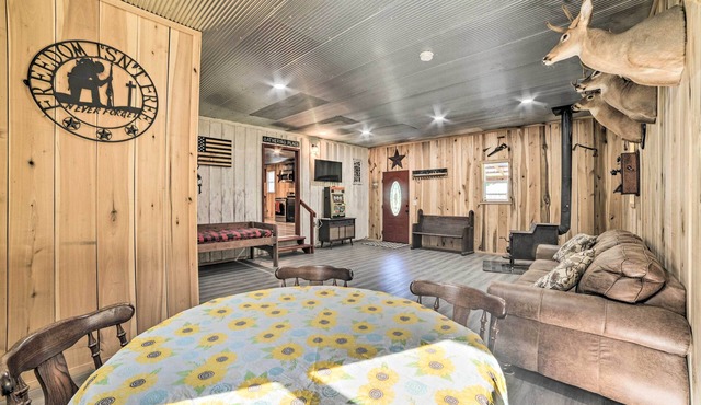 Charming New Concord Cabin on 50-Acre Farm!