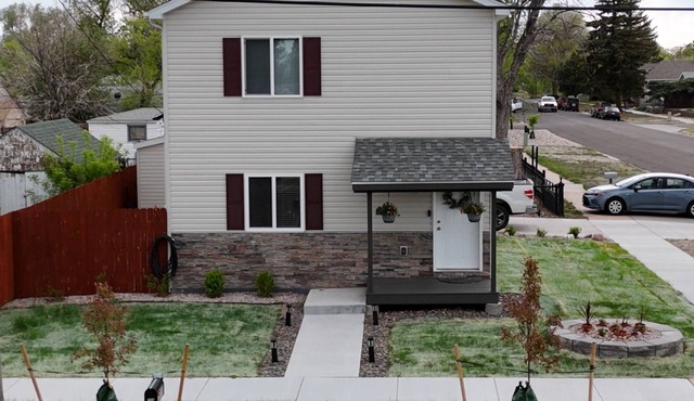 Charming new construction 3-bedroom house in a Historic District of Cheyenne.