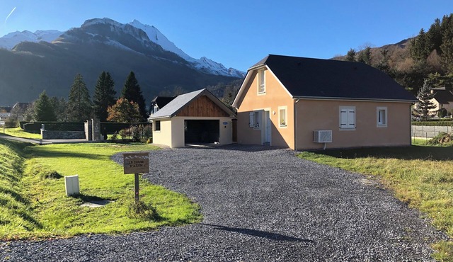 Charming new house in the mountains "Gite Soum d'Azun