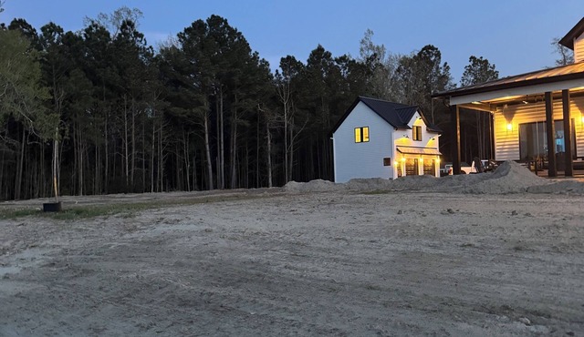 Charming new in 2026 1-bedroom house on the water in lovely Edenton.