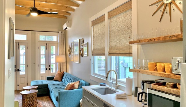 Charming New Orleans Bungalow Steps from French Quarter