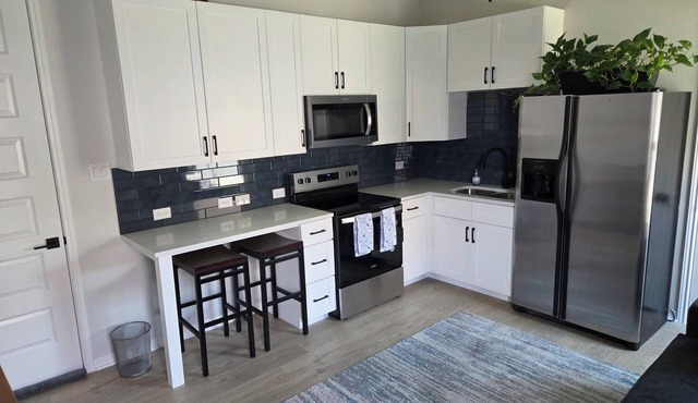 Charming NEW studio in an upscale neighborhood.