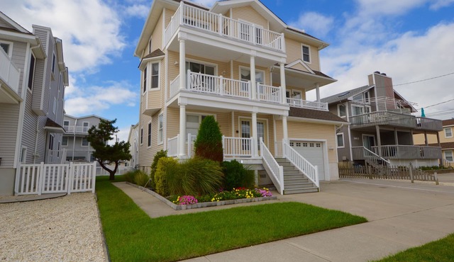 Charming, Newer 4 Bedroom House in Desirable Avalon, NJ… in season 7 night minim