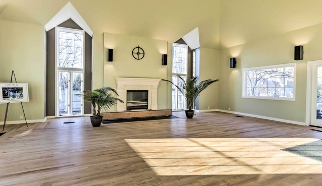 Charming Norwich Condo w/ Pool Access!