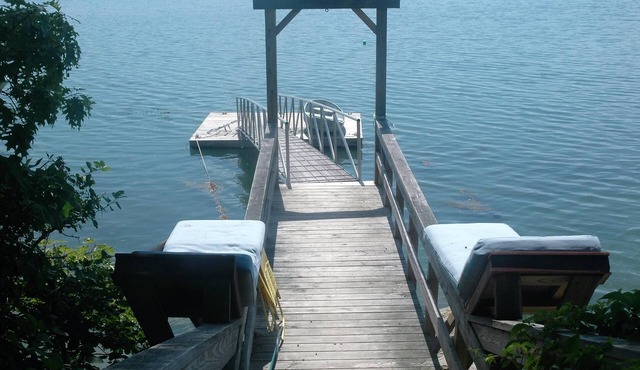 Charming Ocean-Front Guest House on Private 3-Acre Peninsula