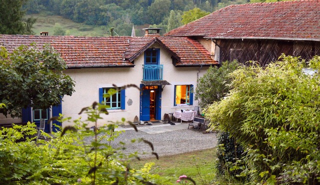 Charming Old Farmhouse in Secluded Nature – Perfect for Family & Friends