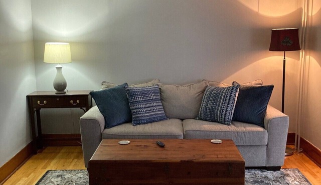 Charming old farmhouse in Oneida