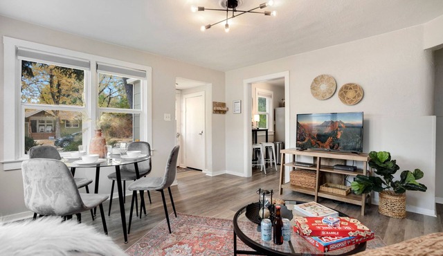 Charming Old Town Bungalow w/FREE Cruiser Bikes