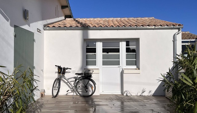 Charming Oléronaise house 5 minutes from the beach and 2 minutes from the market