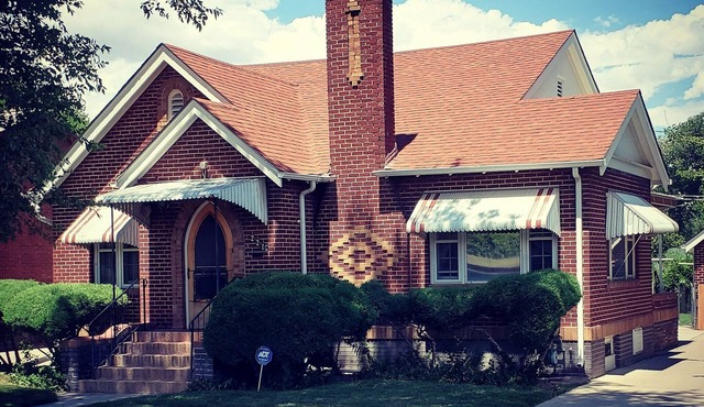 Charming one bedroom Cottage/Duplex in Pueblo