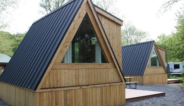 Charming one bedroom cottage.