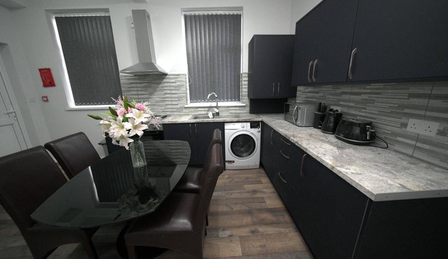 Charming Oxford Apartment in Telford - Flat 2