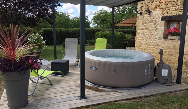 Charming Périgord House near Hautefort