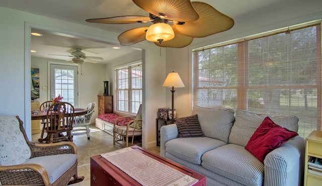 Charming Painter Home w/Chesapeake Bay Views