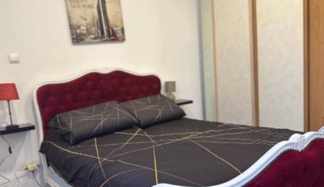 CHARMING PAVILION 10 minutes from the beach.