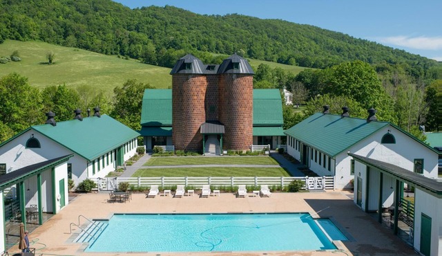 Charming Pet-Friendly Cottage with access to Old Dairy Complex