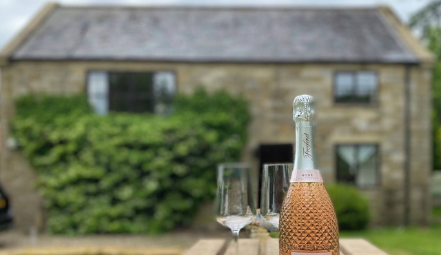 Charming, pet-friendly Barn in stunning nature. Ideal for peaceful retreats.