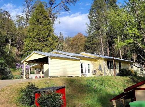 Charming, Pet-friendly Glamping Vacation Rental in Northern California