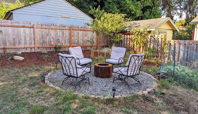 Charming, Pet-Friendly Roseway House