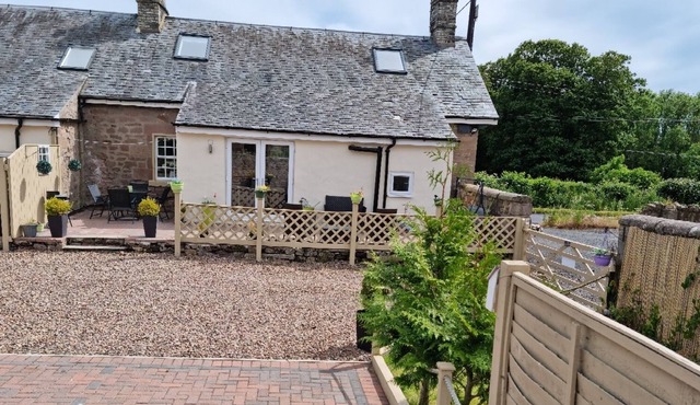 Charming pet friendly cottage near the pretty village of Norham Northumberland.