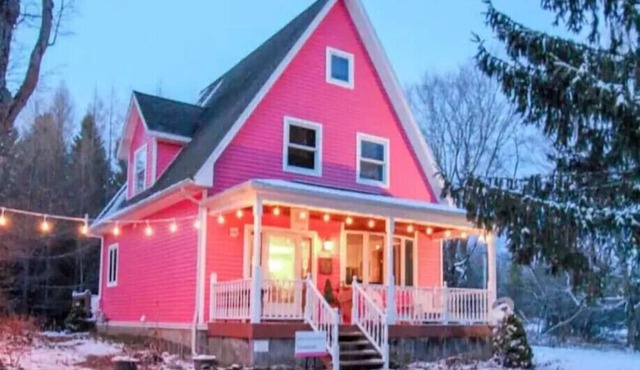 Charming Pink Chalet near Holiday Valley | Ski, Shop, Relax & Unwind