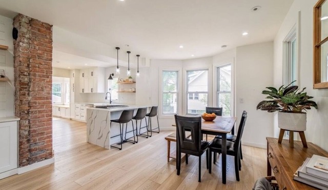 Charming Plymouth retreat hot tub fire pitnn