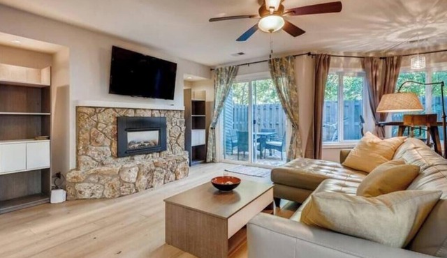 Charming Private 2BDR Near All Things Downtown