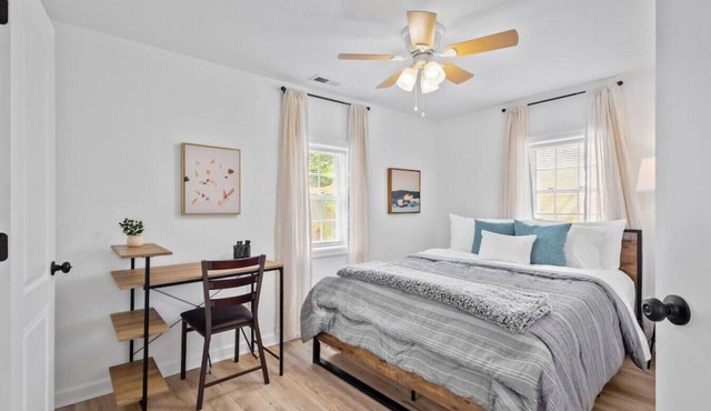 Charming, Private Abode: Serenity in Hopewell, VA!