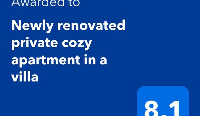 Charming Private Apartment in a Villa by the Forest