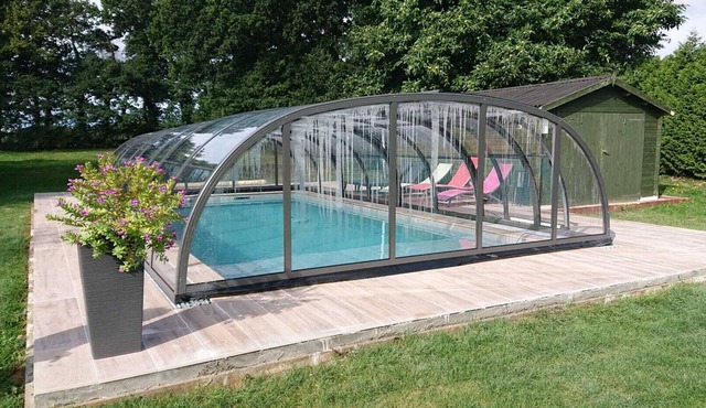 Charming private heated pool cottage near Dinan, Dinard, St Malo, mt St mi