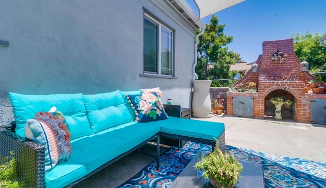 Charming, private, pet friendly cottage close to all that San Diego has to offer