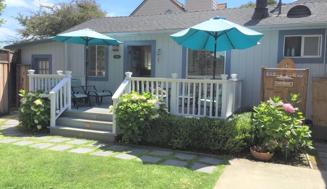 Charming & Private Santa Cruz Cottage 3 Blocks from the Beach