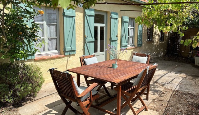 Charming provençal house with private plunge pool and garden near to Grasse