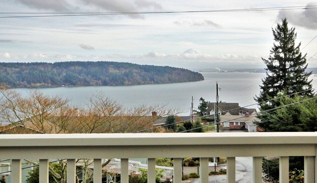 Charming Puget Sound/Mt Rainier View House