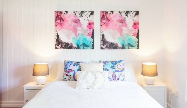 Charming QLD-style cottage, in Dunwich the Perfect base to explore Nth Straddie