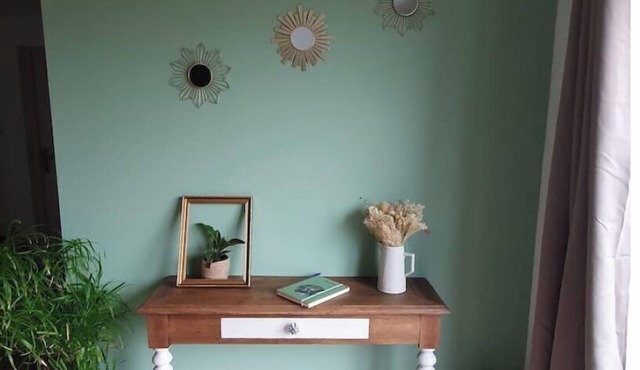 Charming, quiet apartment with grounds