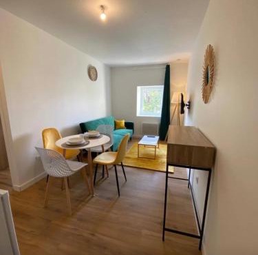 Charming, quiet 2-bedroom apartment