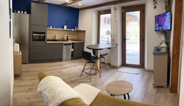 Charming, quiet 30 m 2 apartment with private terrace