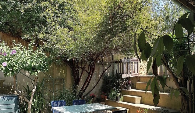 Charming, quiet house with patio and pool. Surrounding countryside