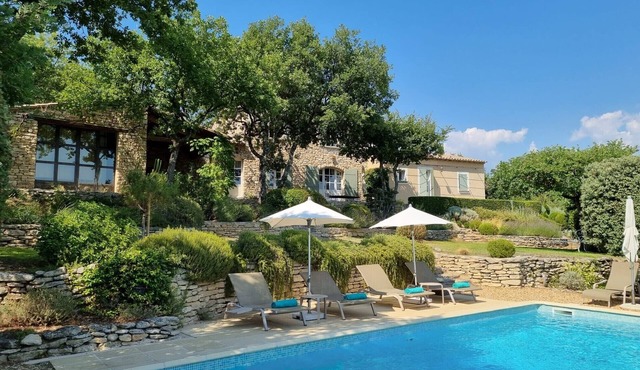 Charming, quiet house with view of the Luberon