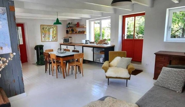 Charming quiet house with garden in Kerlard