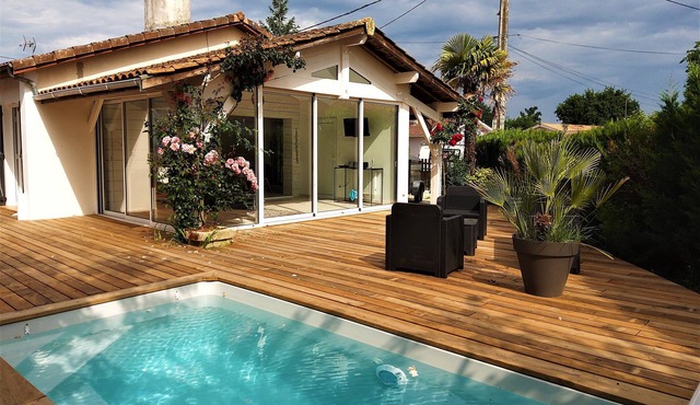 Charming, quiet villa with heated pool