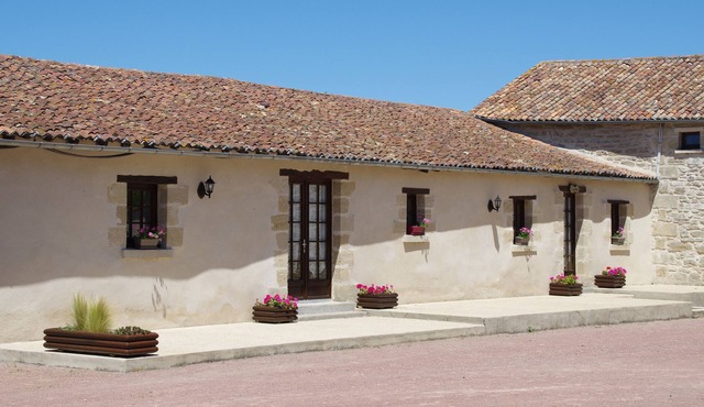 Charming Renovated Stables